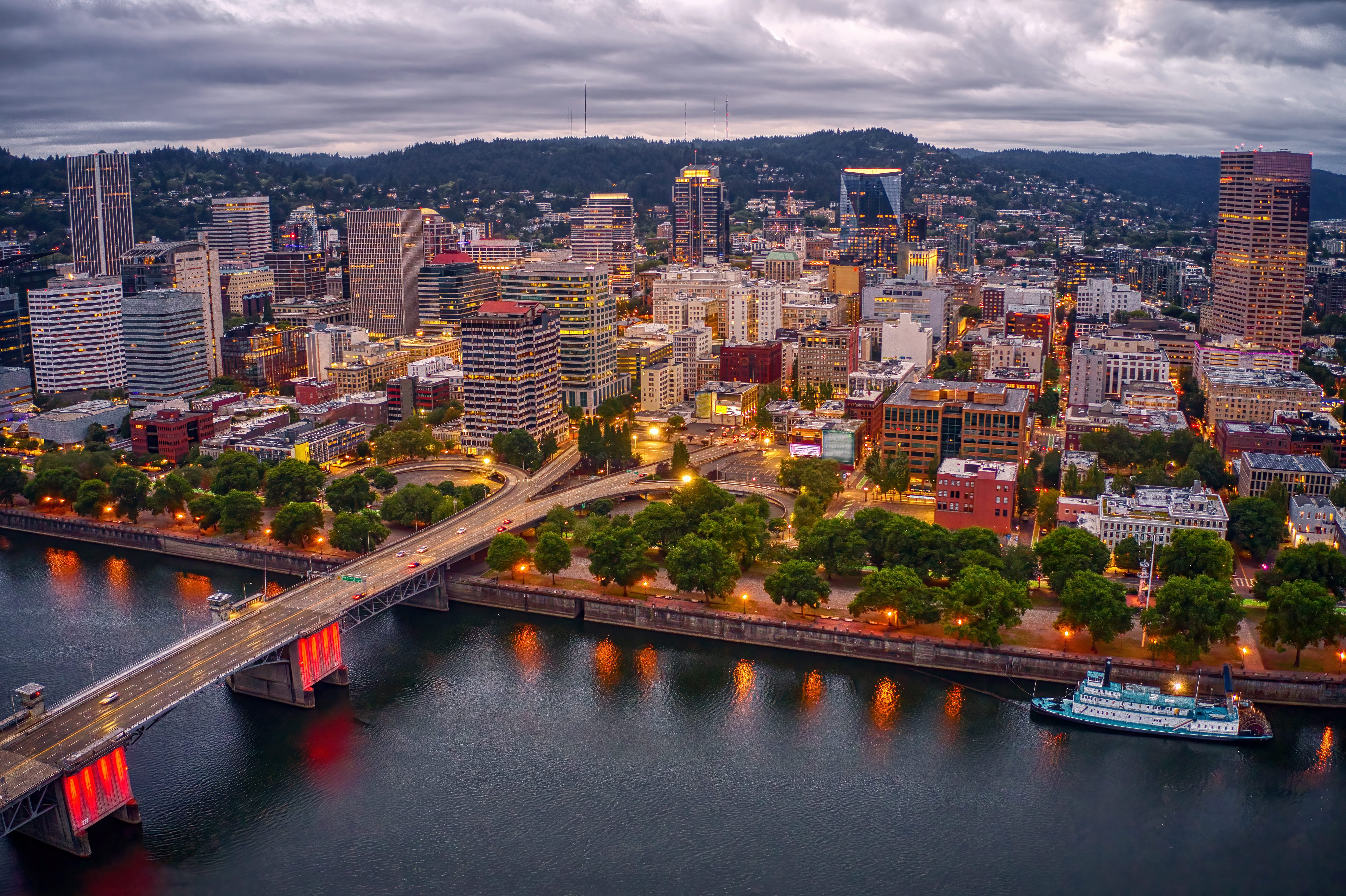 Lake Oswego And Oswego Lake